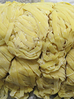 wan tan mee-thicker